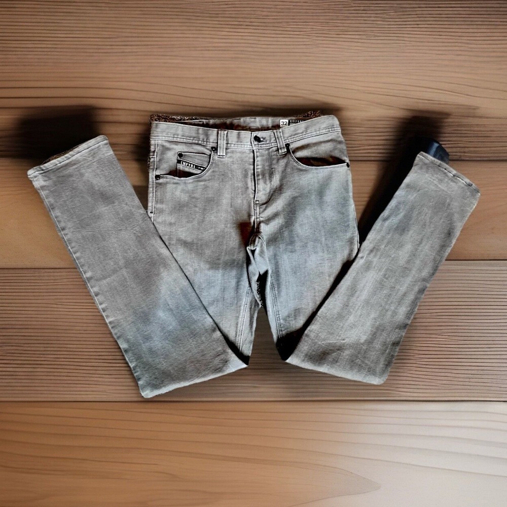 SALE -3/$25 Empyre Surplus Womens Size 32 Jeans Gray Denim Stretch *35‎